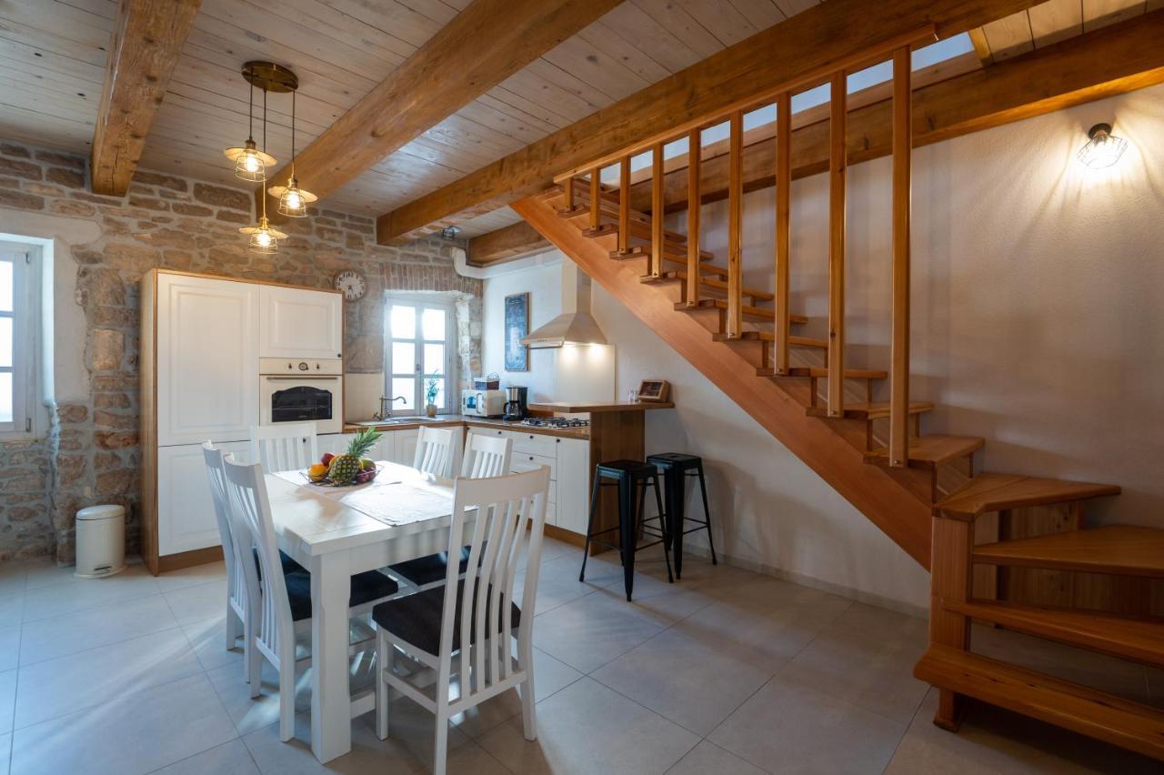 Villa Perliano Sukosan Ngoại thất bức ảnh