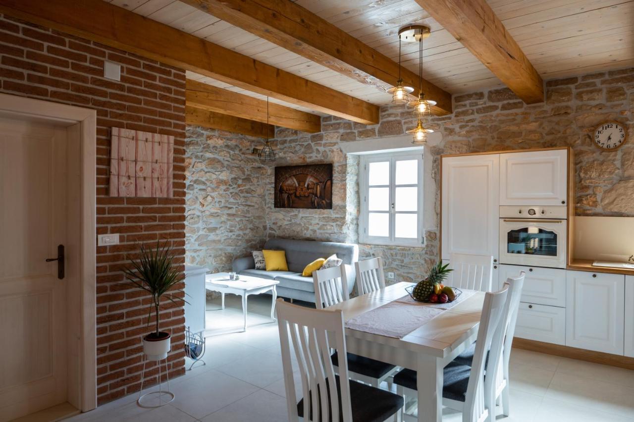 Villa Perliano Sukosan Ngoại thất bức ảnh